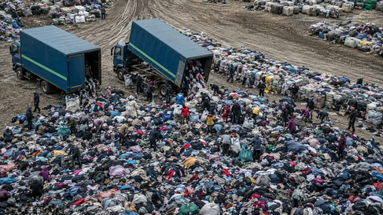 Moda e sostenibilità: l’UE approva la legge EPR tessile che cambia il futuro del settore